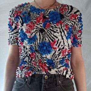 Vintage Floral Striped Pattern Popcorn Shirt